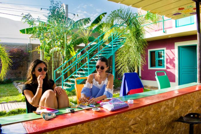 the upcycled hostel huacachina