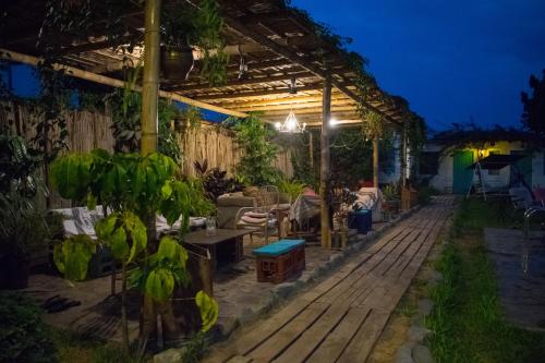 the upcycled hostel huacachina