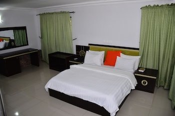 green suites villa