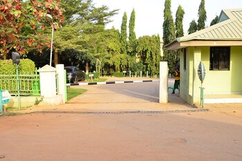 green suites villa