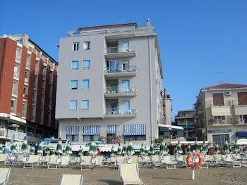 hotel maremola