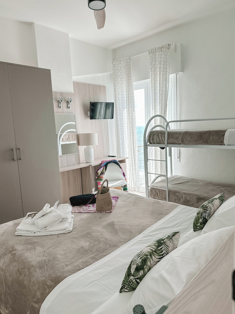 hotel maremola