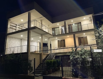 hotel charli