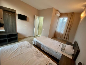 hotel charli