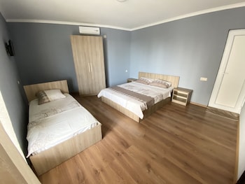 hotel charli