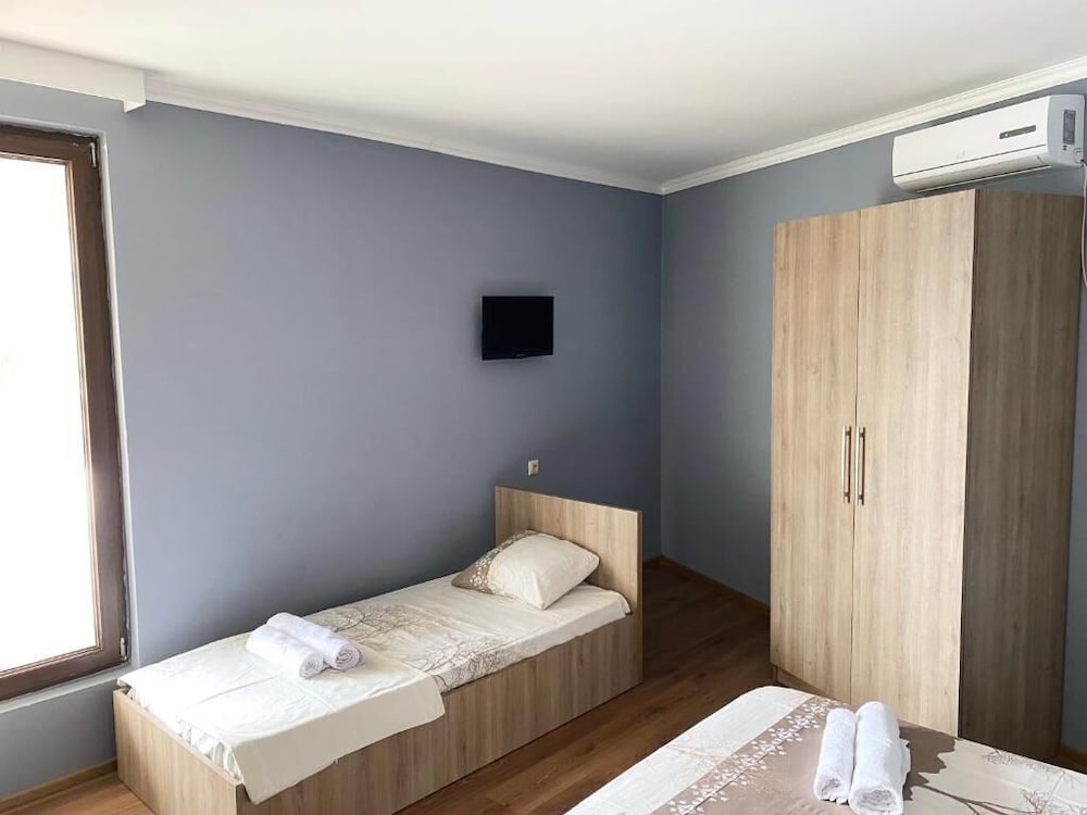 hotel charli