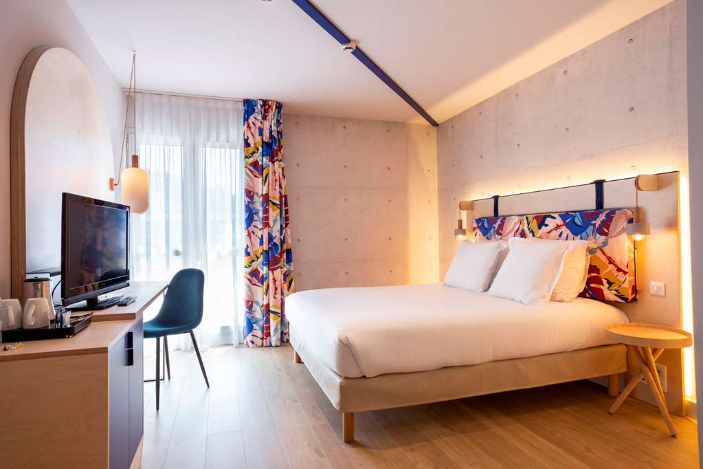 urban hotel