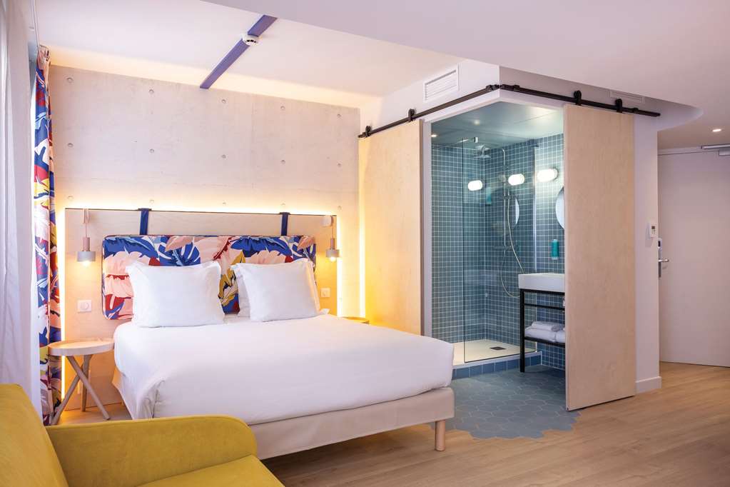 urban hotel