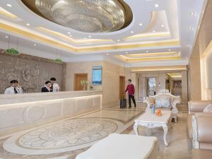 Vienna Hotel Hainan Oriental Avenue