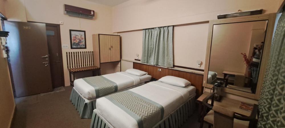 hotel swaroop