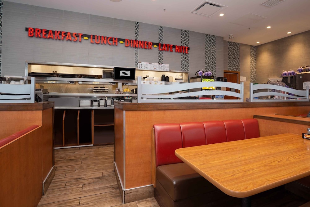 sandman hotel and suites calgary south