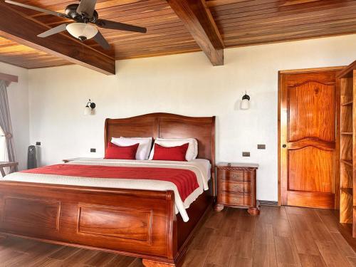 hotel tropico monteverde