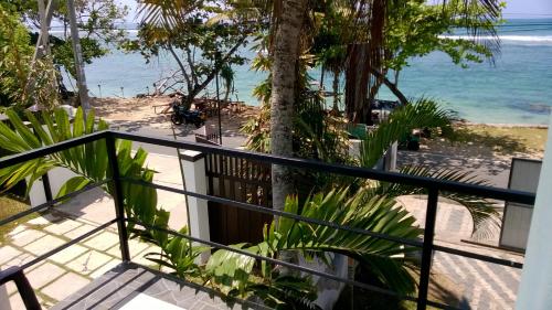 polhena coral reef resort