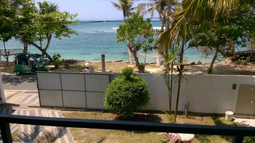 polhena coral reef resort