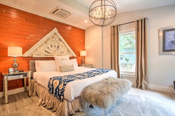 the roost ocean springs