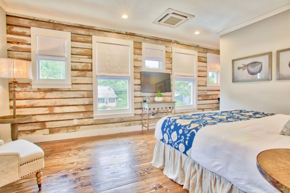 the roost ocean springs