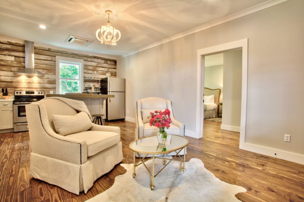 the roost ocean springs