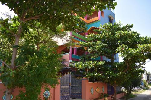 rainbow guest house tiruvannamalai