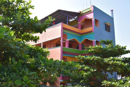 rainbow guest house tiruvannamalai