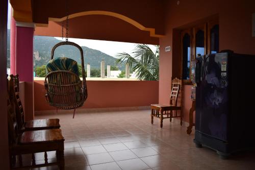 rainbow guest house tiruvannamalai