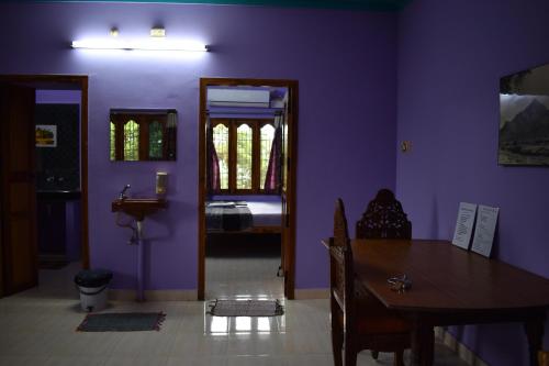 rainbow guest house tiruvannamalai
