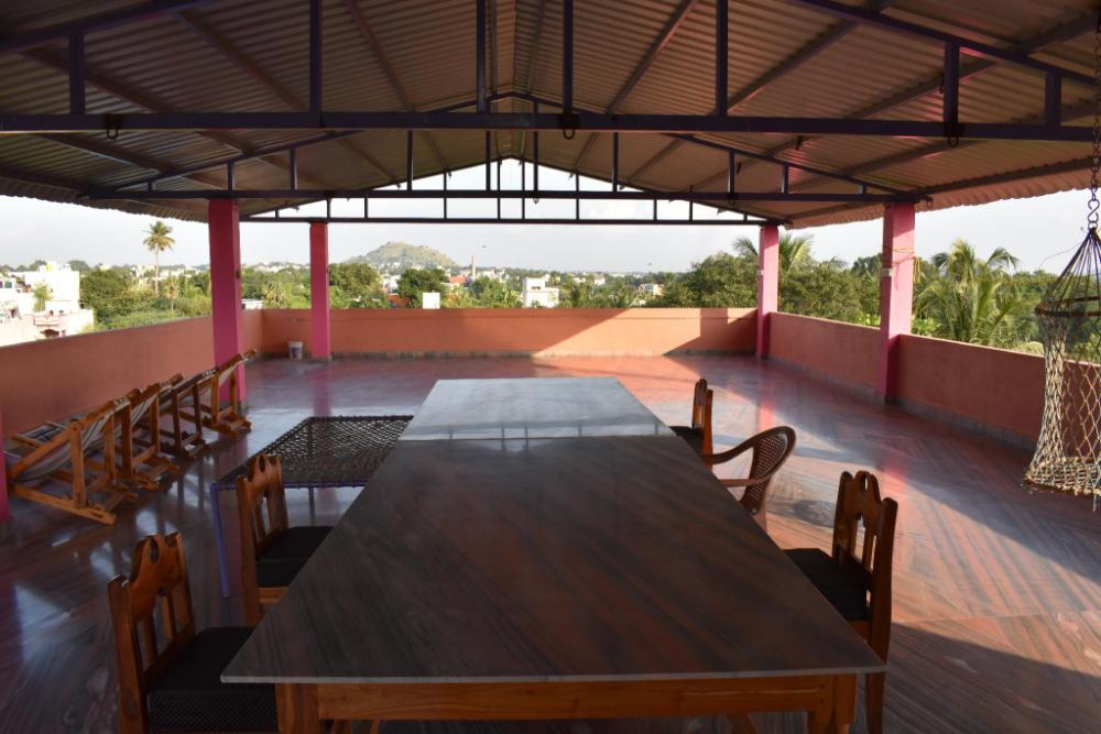 rainbow guest house tiruvannamalai