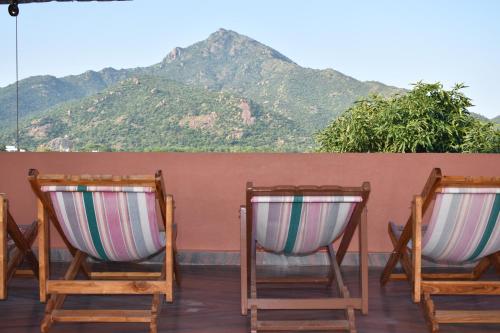 rainbow guest house tiruvannamalai