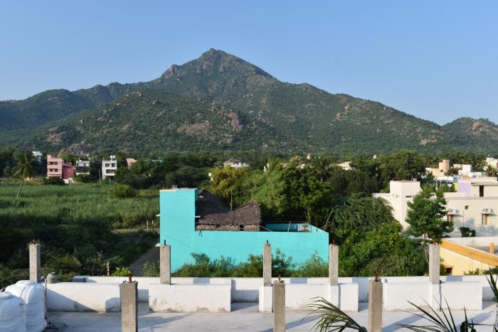 rainbow guest house tiruvannamalai