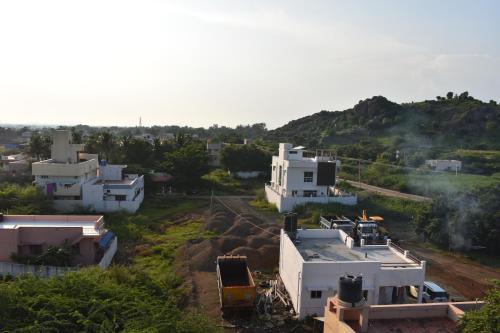 rainbow guest house tiruvannamalai