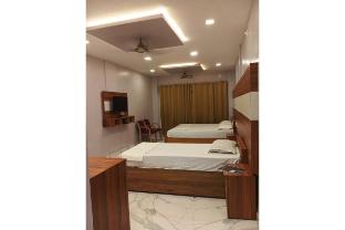 sri ratna lodge