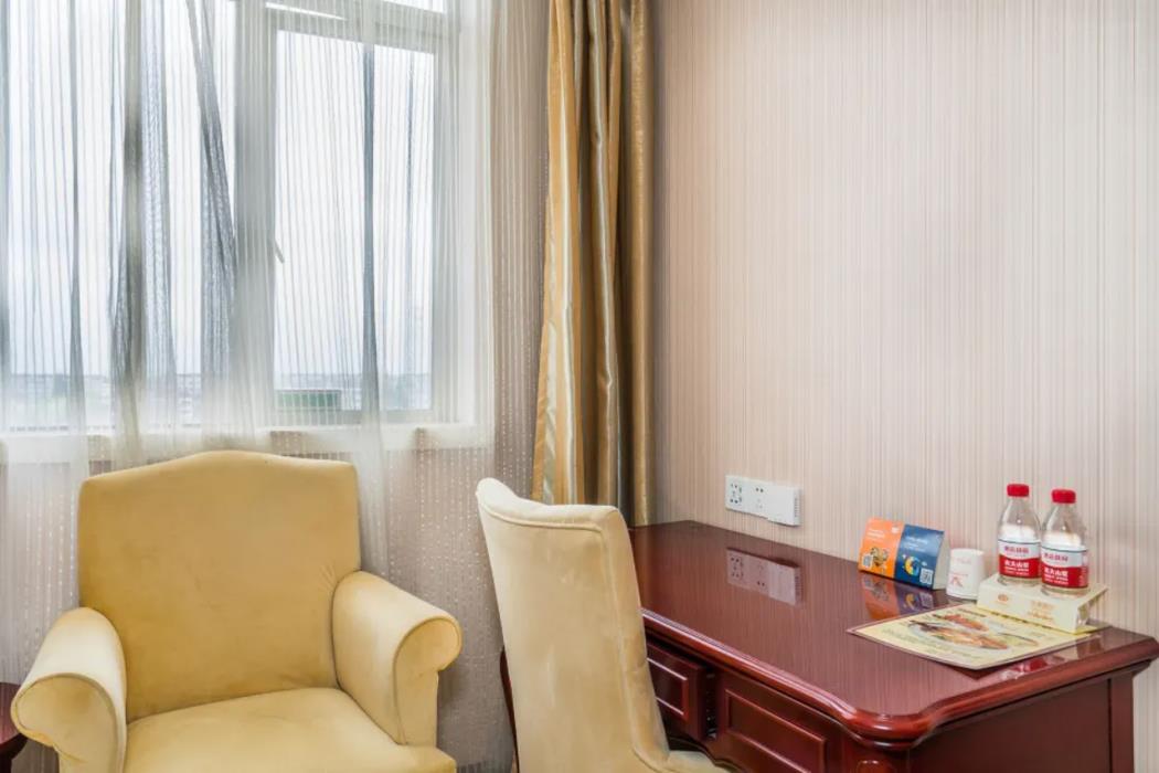 vienna classic hotel shanghai jinshan zhangyan industrial park zhongqiao college