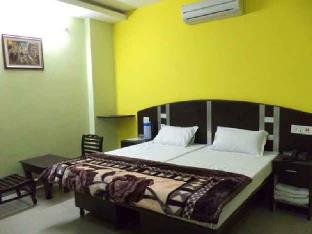 hotel surya plaza