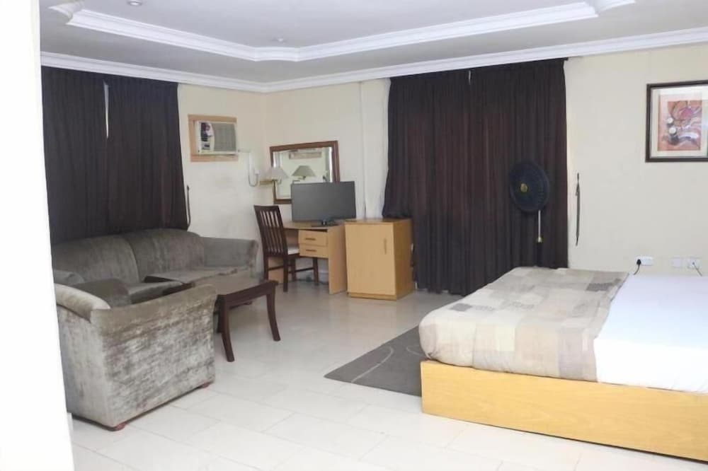 hotel icon limited