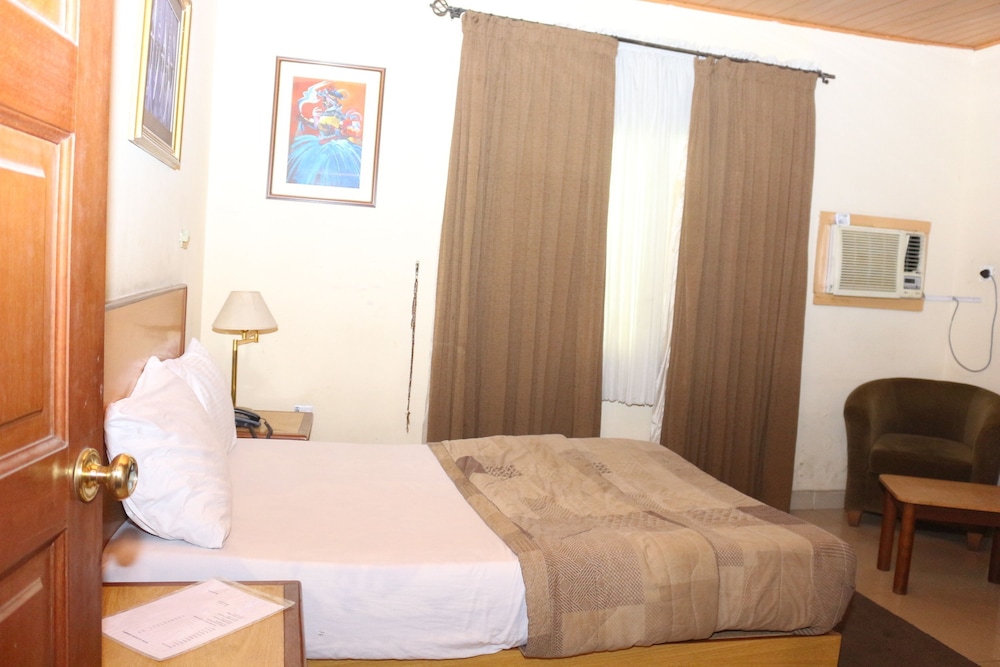 hotel icon limited