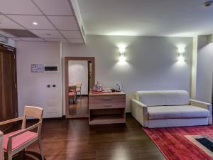 hotel capital