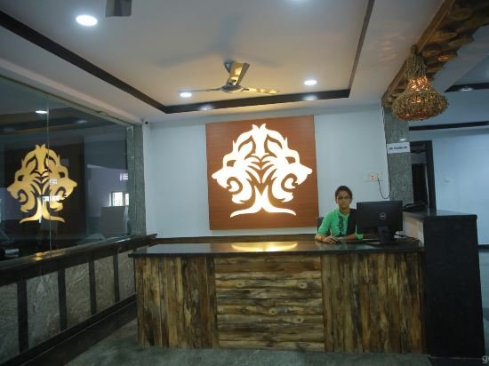 hotel lokis forest inn