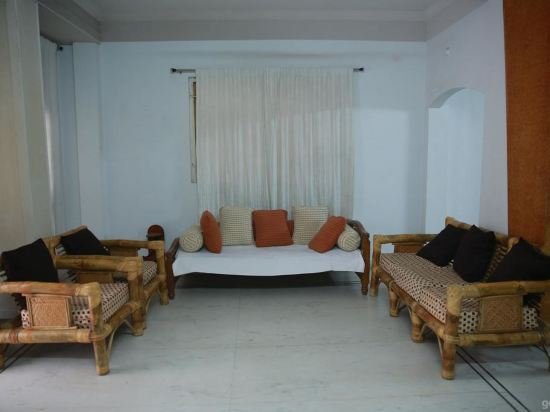 hotel lokis forest inn