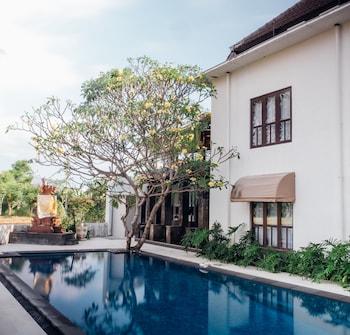 umpadhi canggu hotel