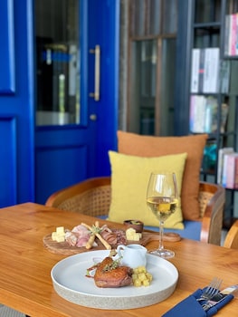 umpadhi canggu hotel