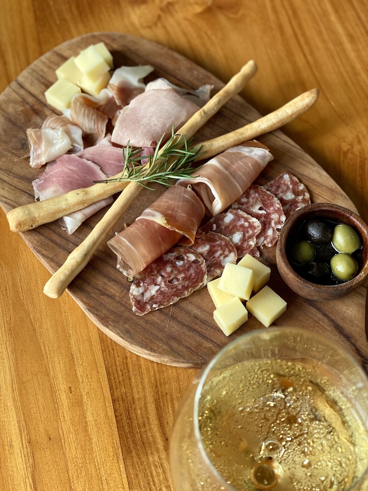 umpadhi canggu hotel