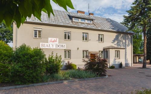hostel bialy dom