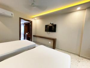 hotel sambit palace puri
