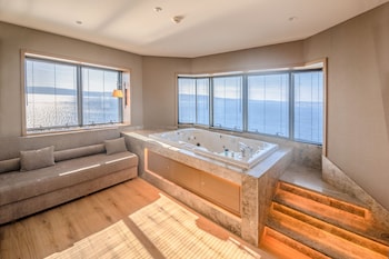 Kolin Hotel Spa & Convention Center,Kepez>>Canakkale,5 star