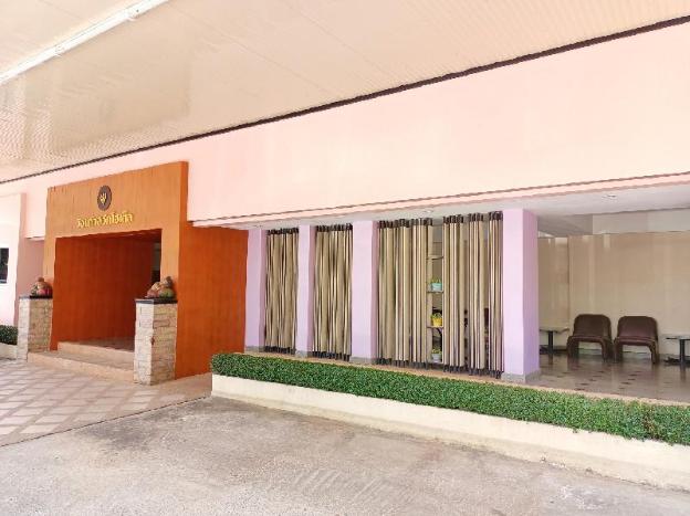 wangkaew suite hotel