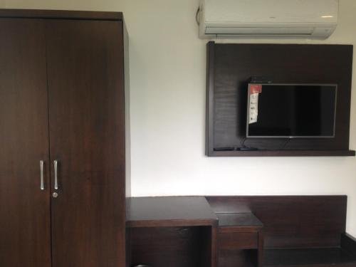 Galleria Hotel Ajmer,Near Dargah Sharif,3 star