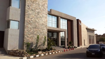 elite residence tulip and aqua park