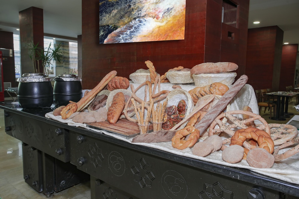 elite residence tulip and aqua park