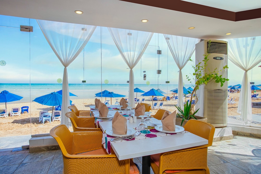 elite residence tulip and aqua park