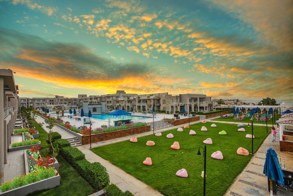 elite residence tulip and aqua park