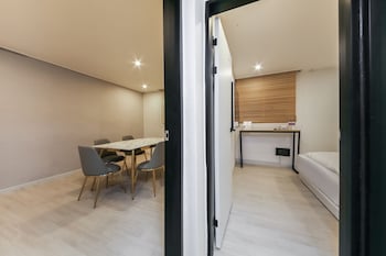 boutique hotel super rocket